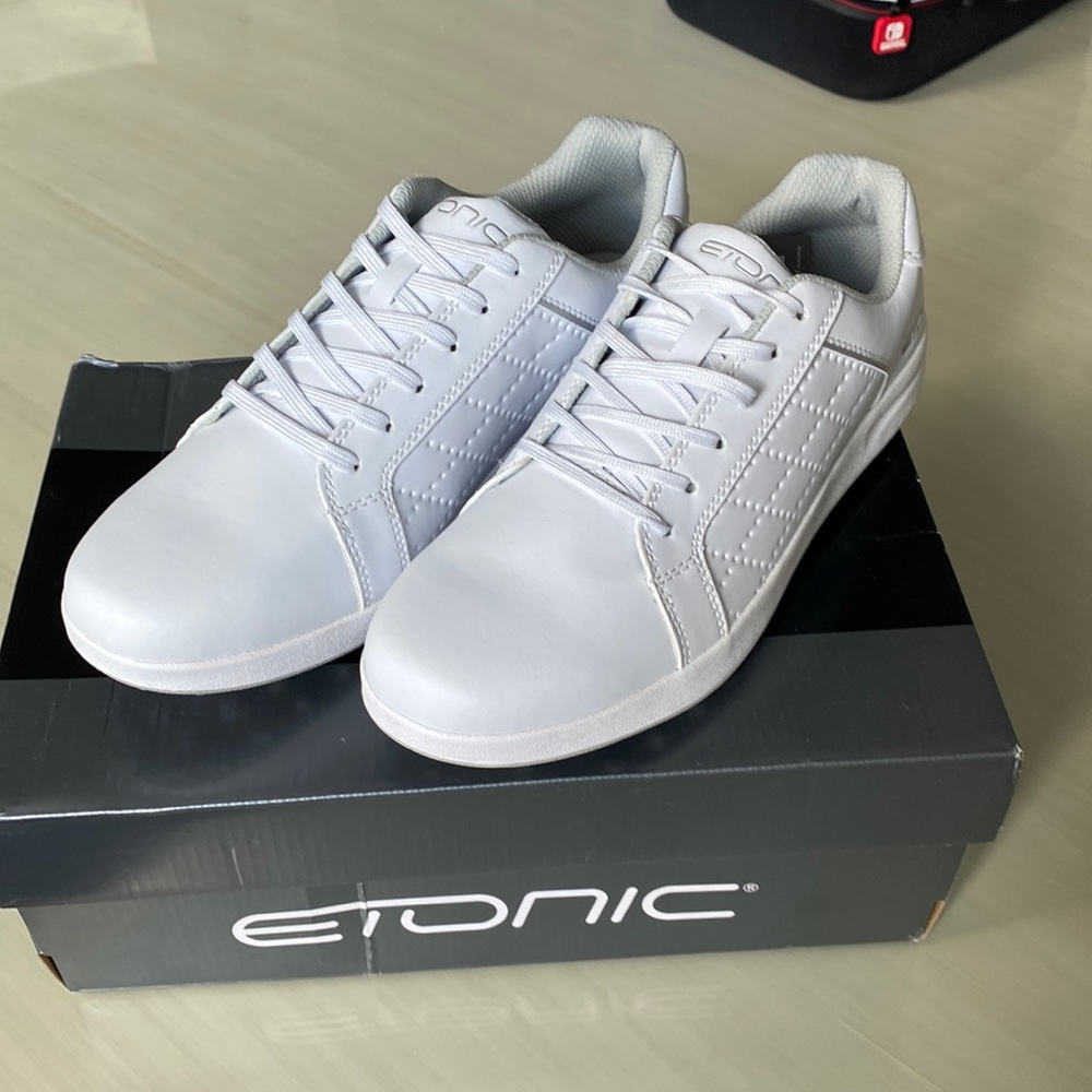 Etonic ladies golf shoes size 8.5 new with tags